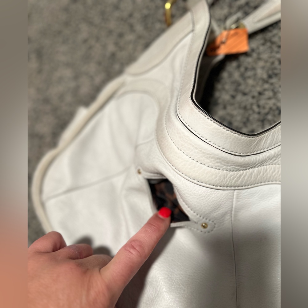 b. makowsky Hobo Leather Shoulder Bag White & Gold Hardware Adjustable - EUC - Picture 9 of 15